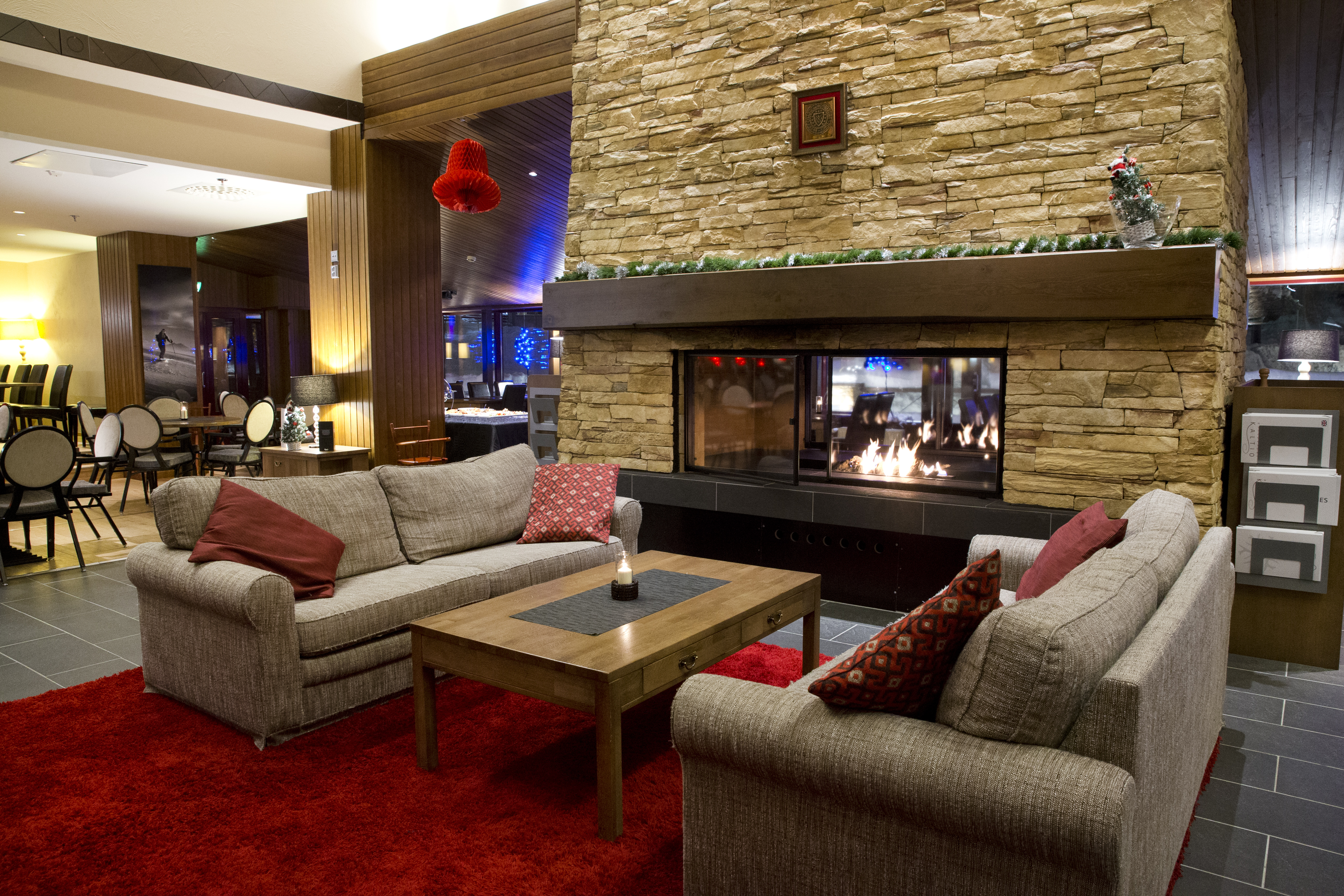 Tunturi Hotel communal lounge
